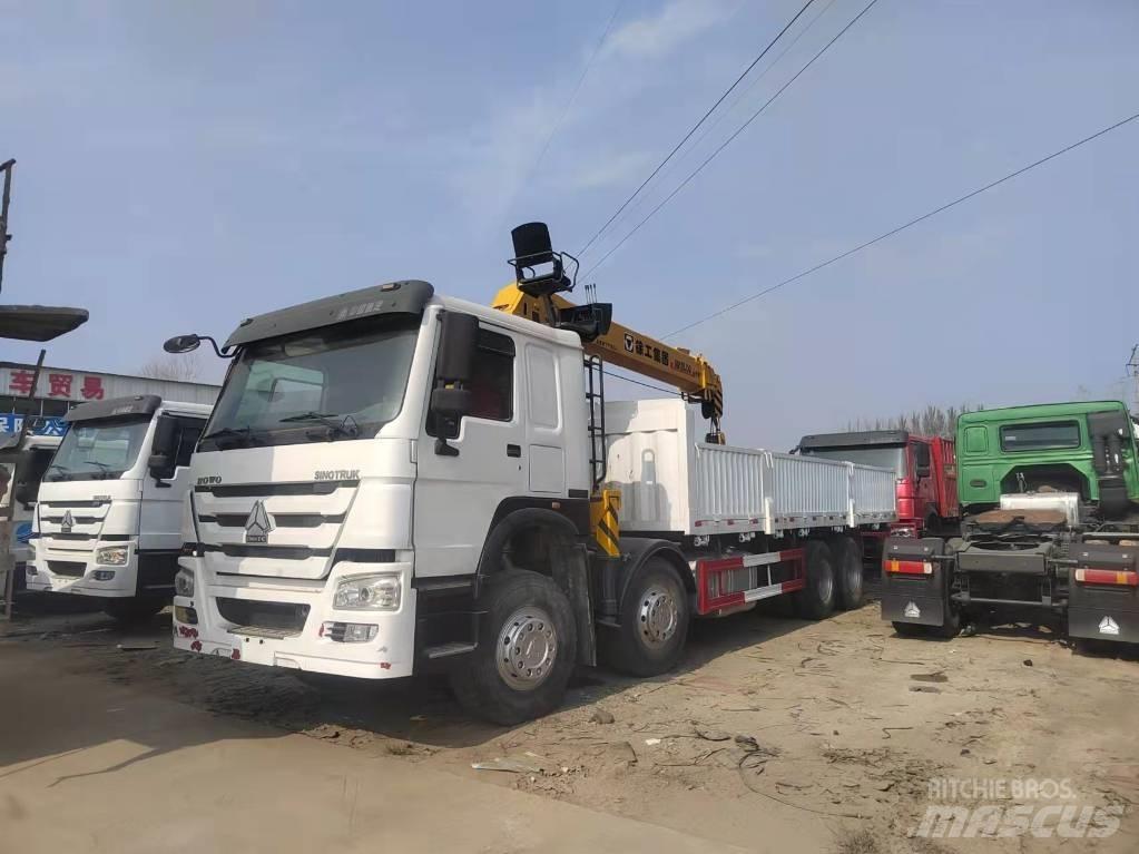 Howo 375 8X4 Kranbilar
