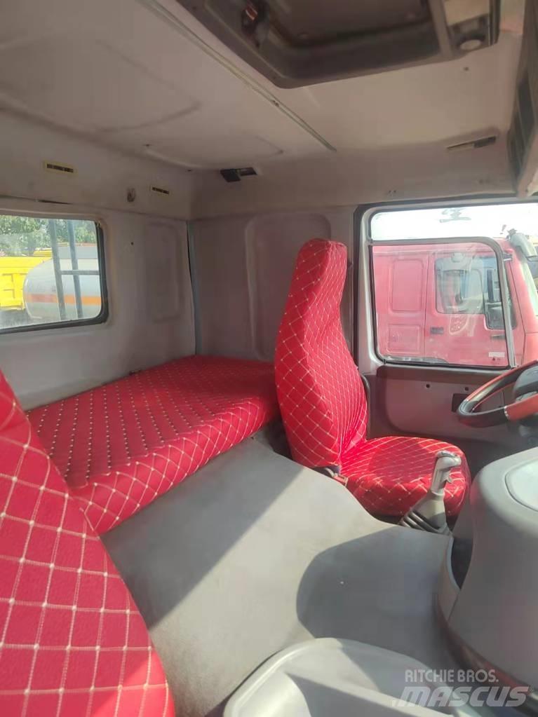 Howo 375 8X4 Kranbilar