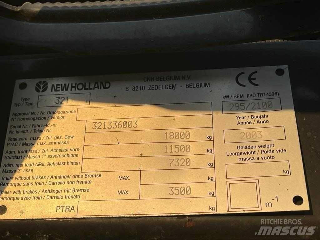 New Holland CX 880 Skördetröskor
