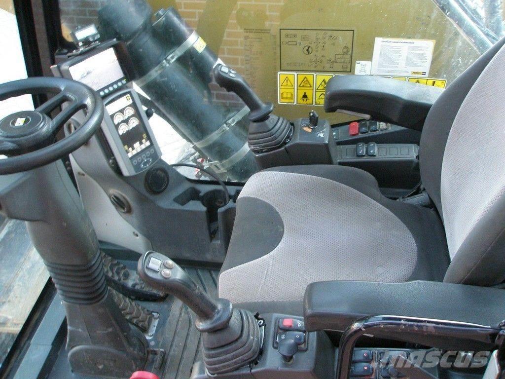 CAT MH3024 Avfalls / industri hantering