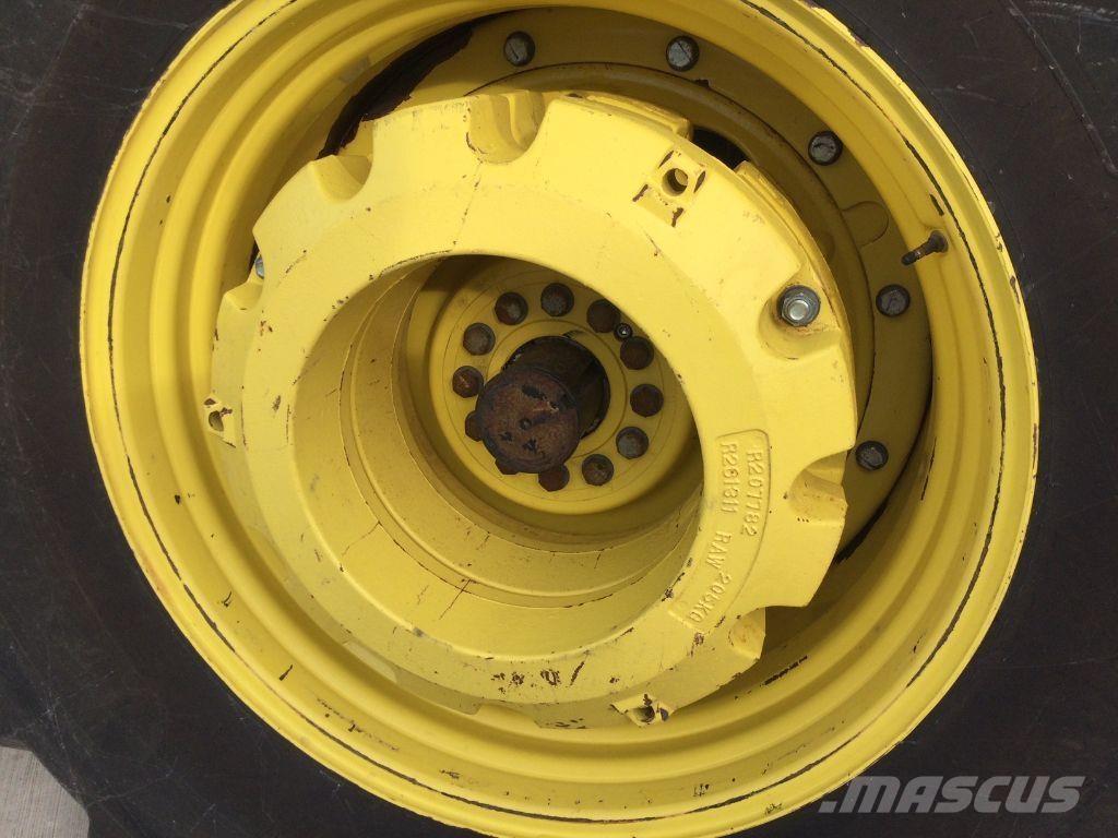 John Deere 7270R Traktorer