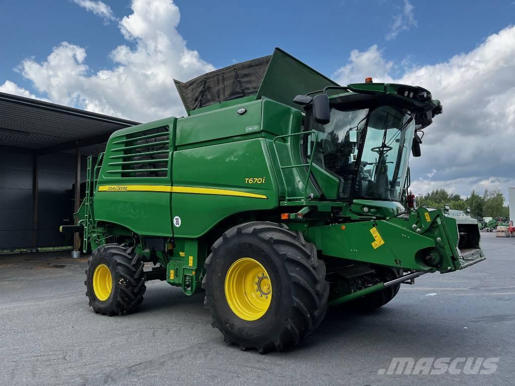 John Deere T670i Skördetröskor