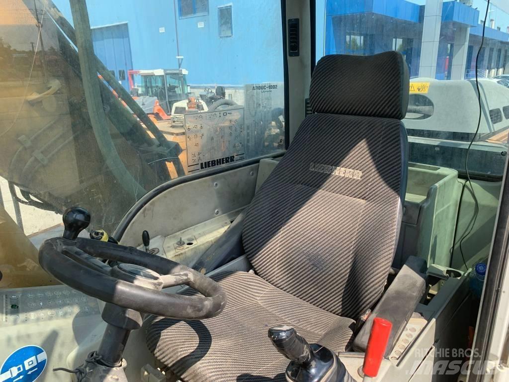 Liebherr A 900 C Hjulgrävare