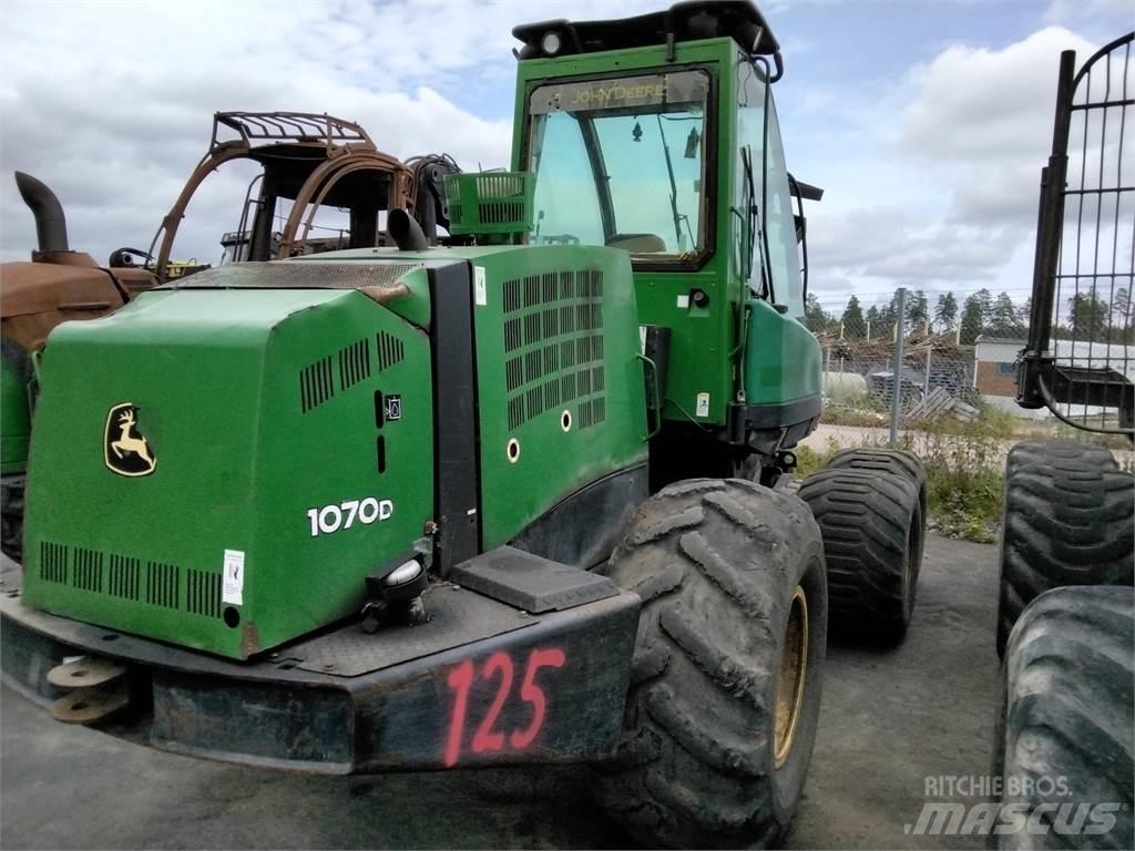 John Deere 1070 D Skördare