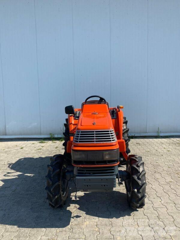 Kubota SATURN X24D Kompakttraktorer