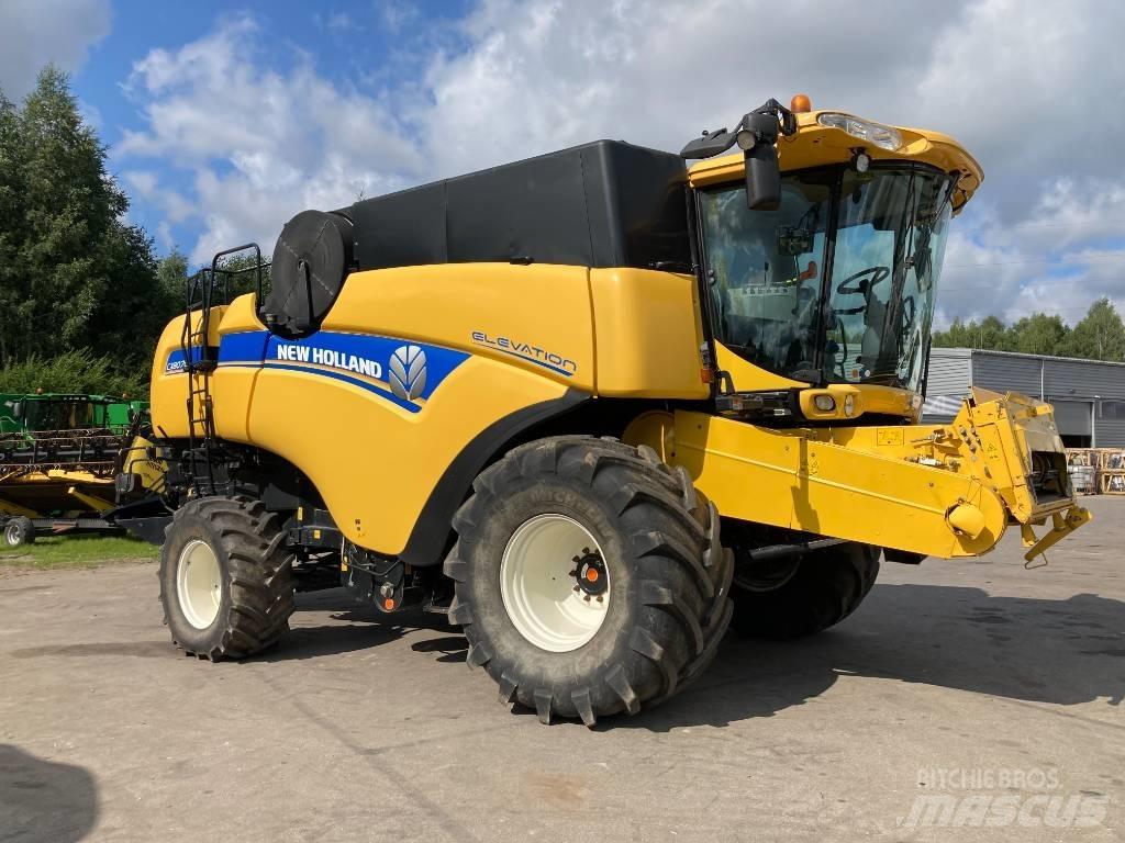New Holland CX 8070 Skördetröskor
