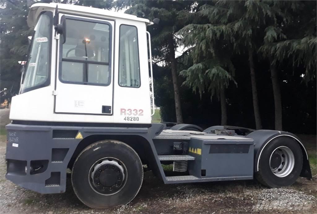  R332-4x4 Terminaltraktorer