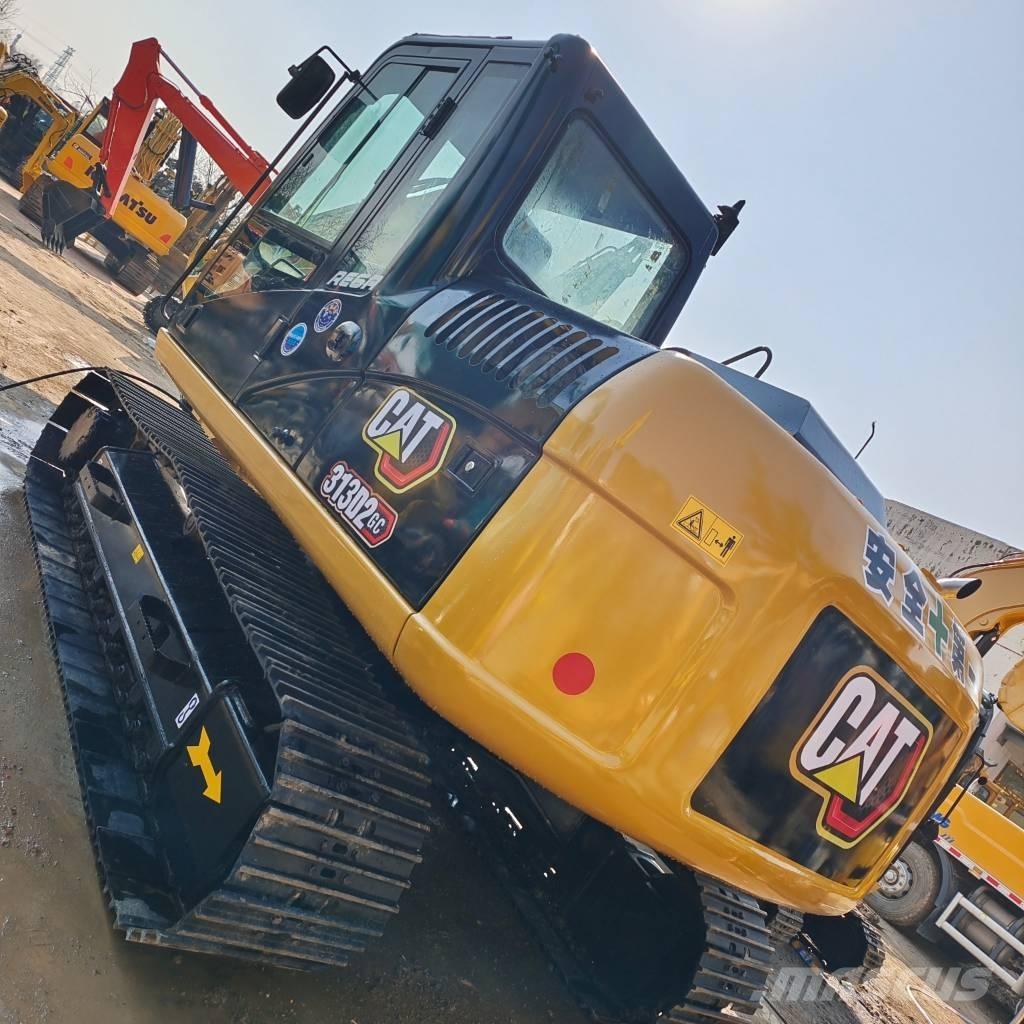 CAT 313 D Bandgrävare