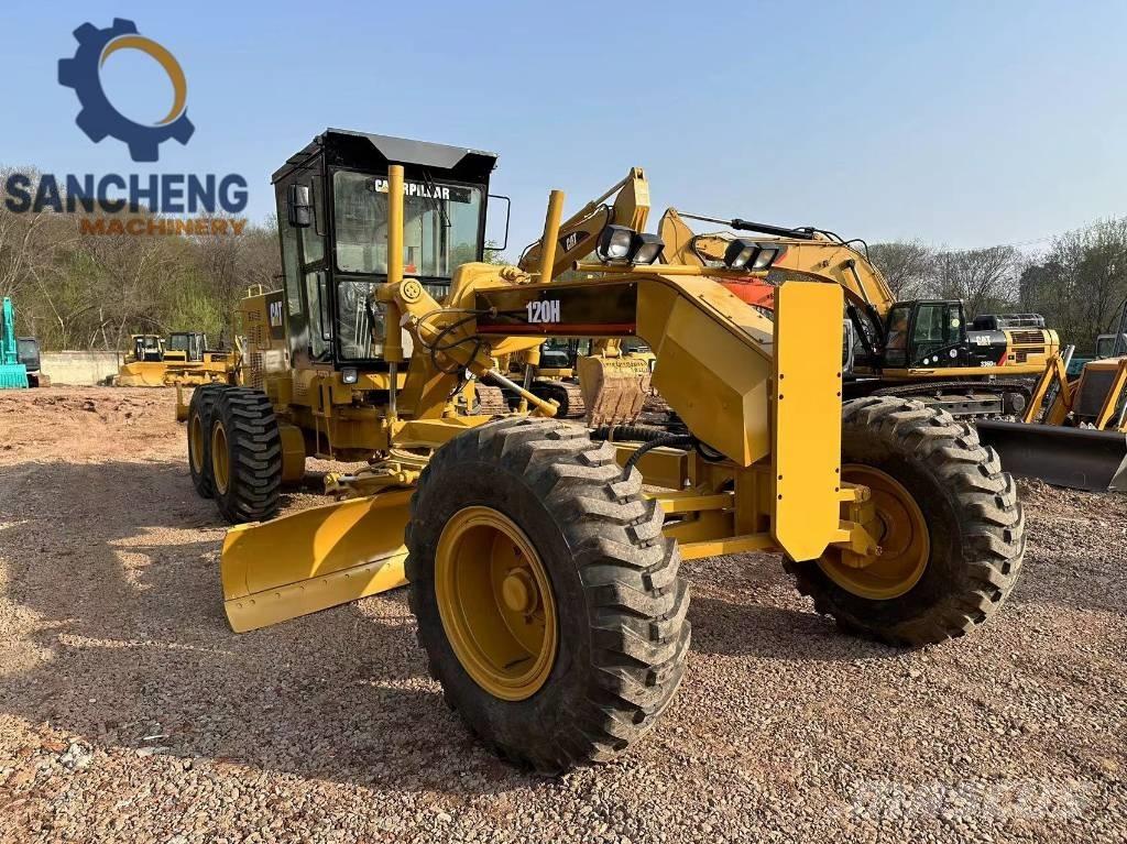 CAT 120H Väghyvlar