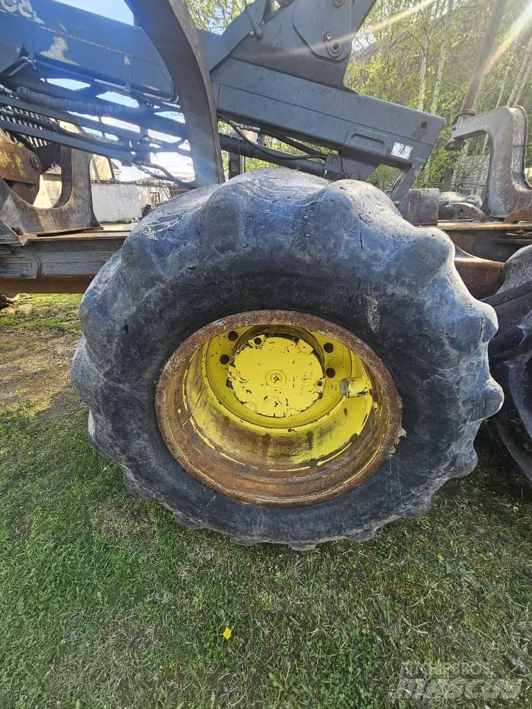 John Deere 1510 G Skotare