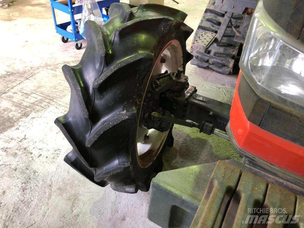 Kubota SMZ955 Traktorer