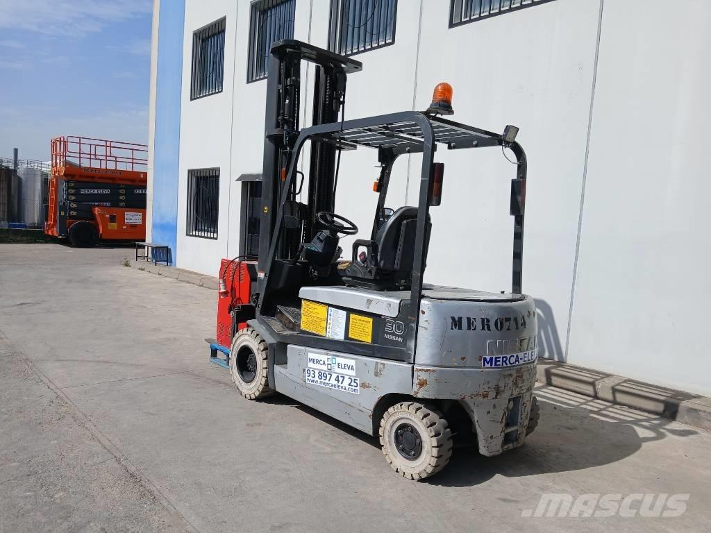 Nissan GQ02 L 30 CU Elmotviktstruckar
