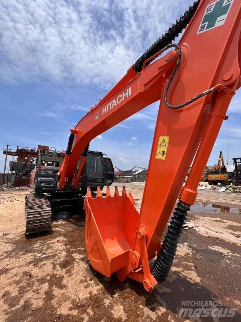 Hitachi ZX 200-6 Bandgrävare