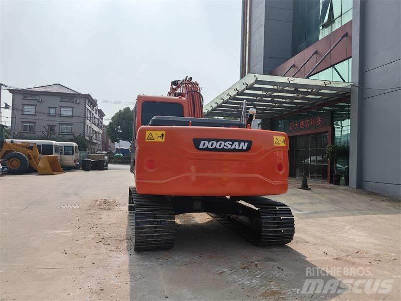 Doosan DX150 Bandgrävare