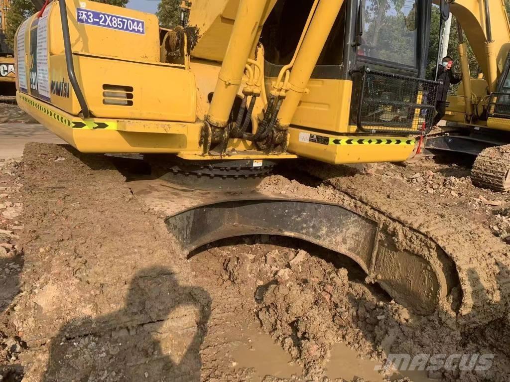 Komatsu PC 220-8M0 Bandgrävare