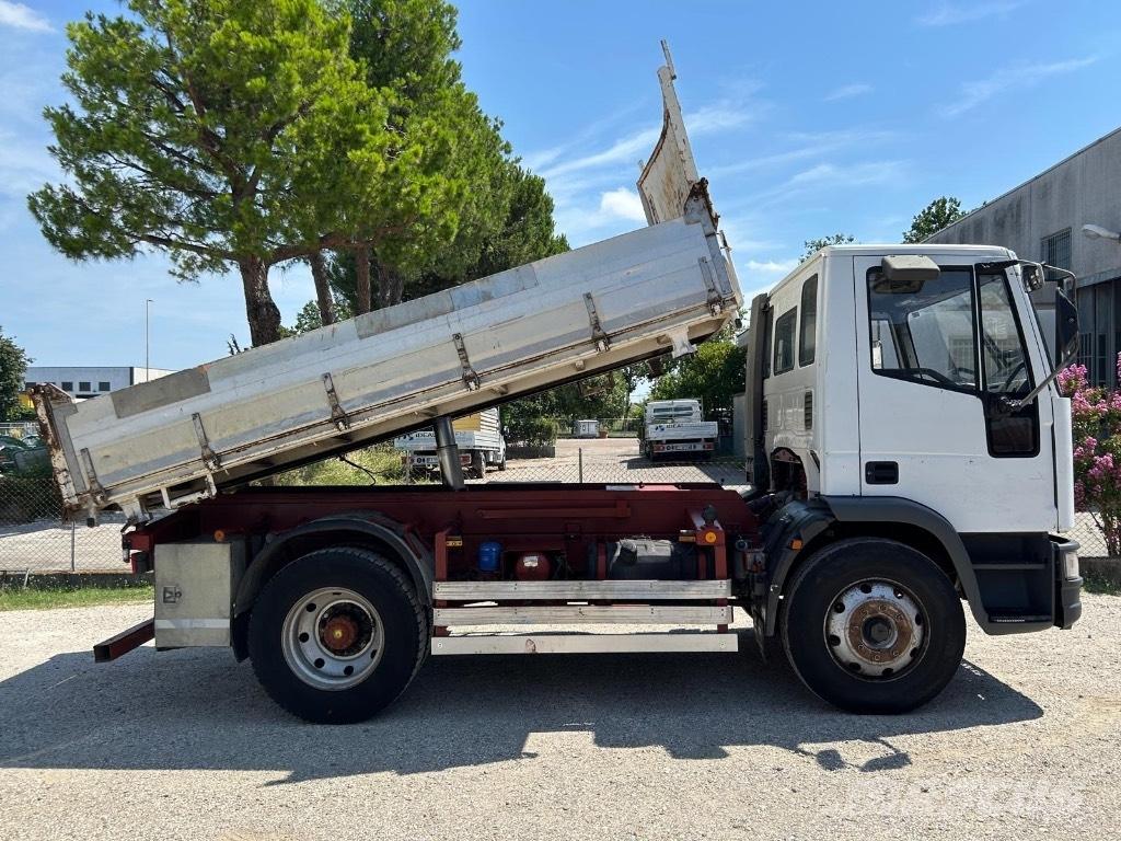 Iveco 120E18K Flakbilar
