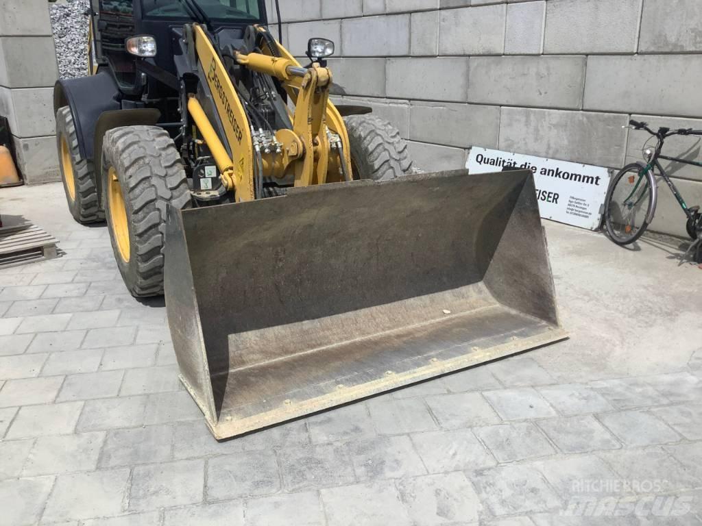 Komatsu WA100M-8 Hjullastare
