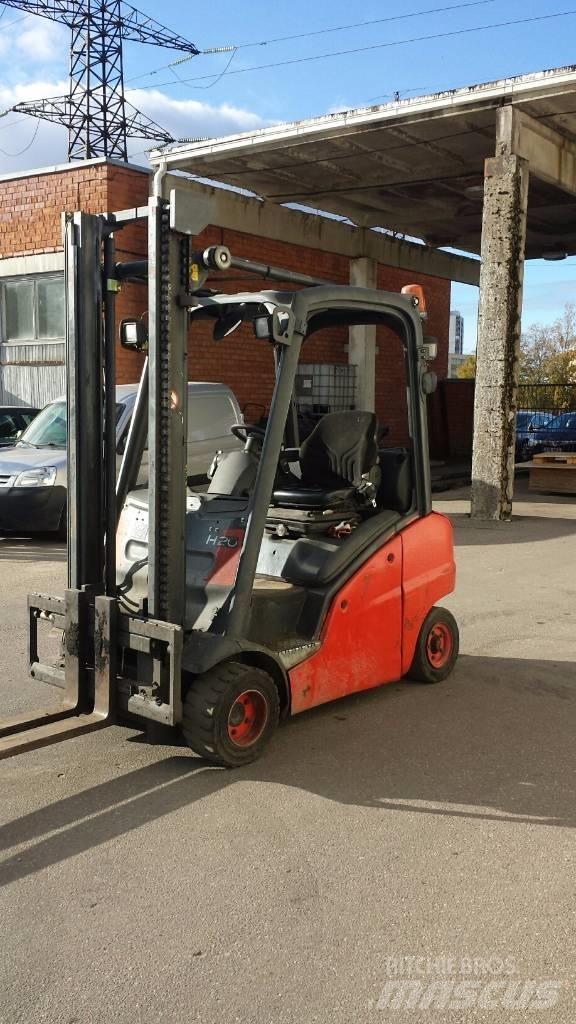 Linde H20T Gasolmotviktstruckar