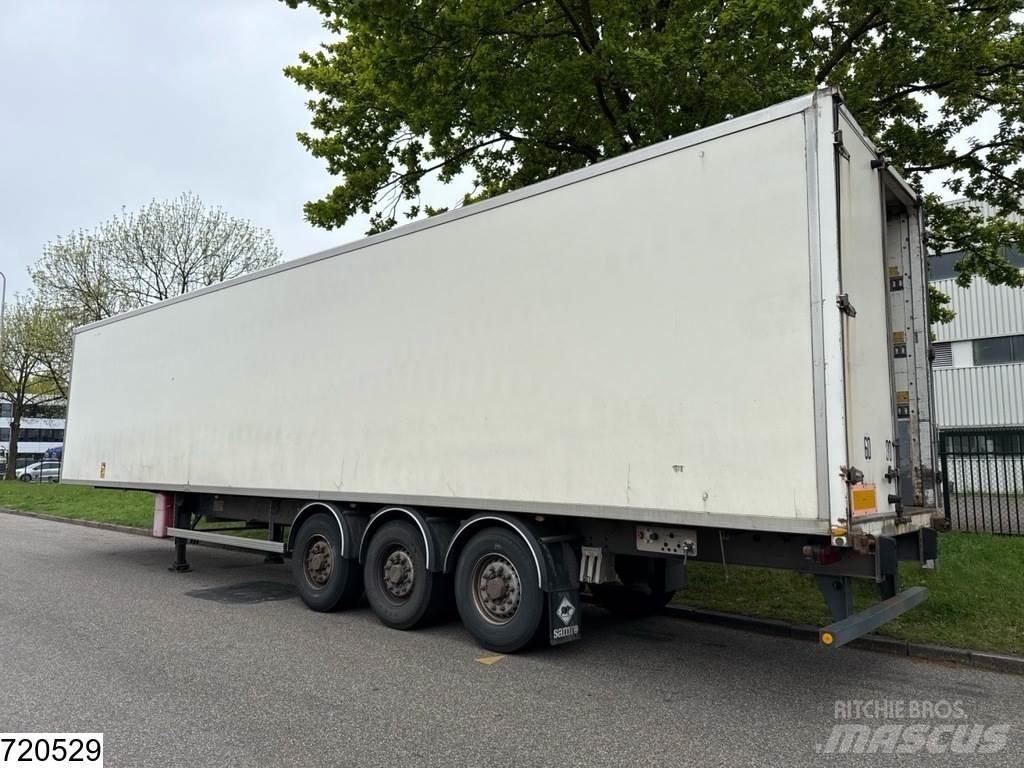 Samro gesloten bak Skåptrailer