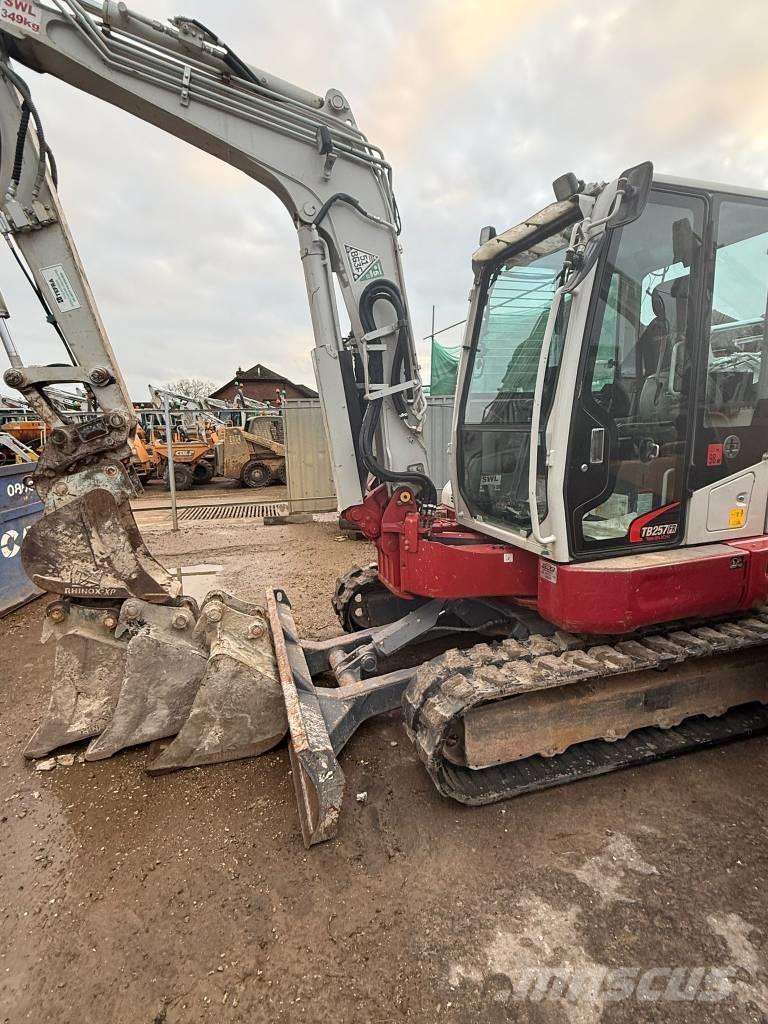 Takeuchi TB 257 FR Minigrävare < 7t