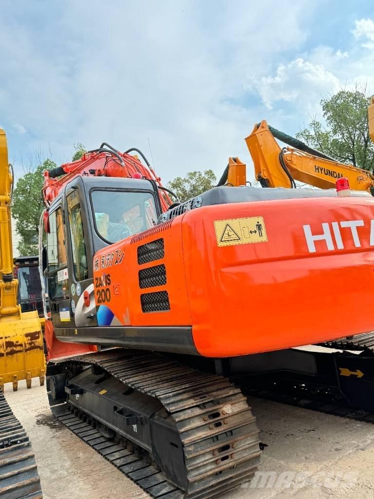 Hitachi ZX 200 Bandgrävare