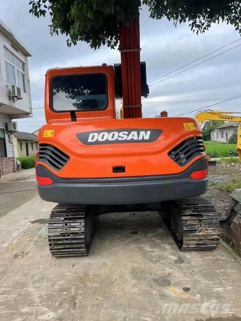 Doosan DX75-9C Midigrävmaskiner 7t - 12t