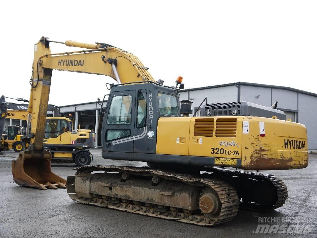 Hyundai R 320 LC-7A Bandgrävare