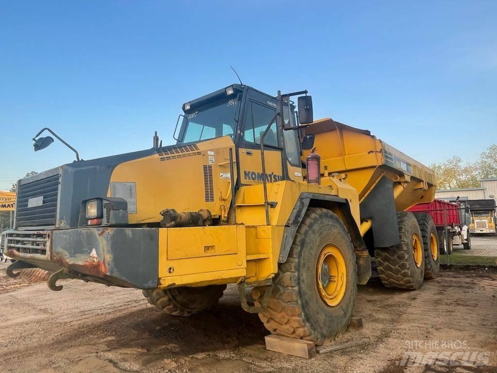 Komatsu HM 400-2 Midjestyrd dumper