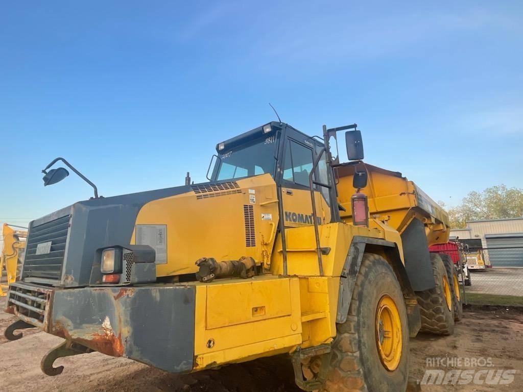 Komatsu HM 400-2 Midjestyrd dumper