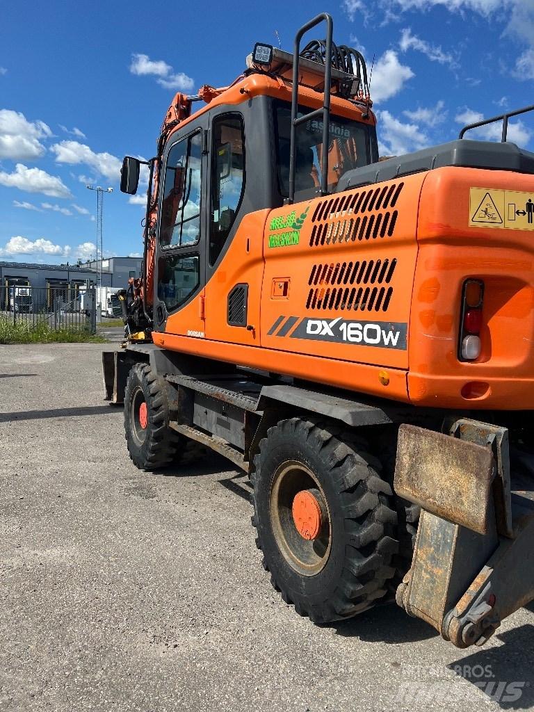 Doosan DX 160 W-3 Hjulgrävare