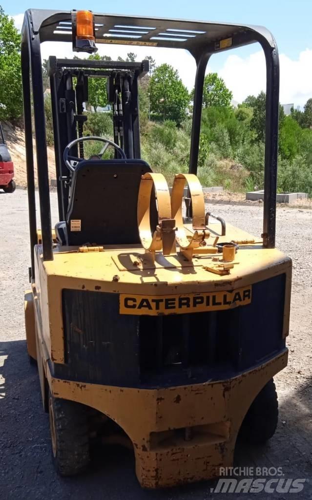 CAT V35D Gasolmotviktstruckar