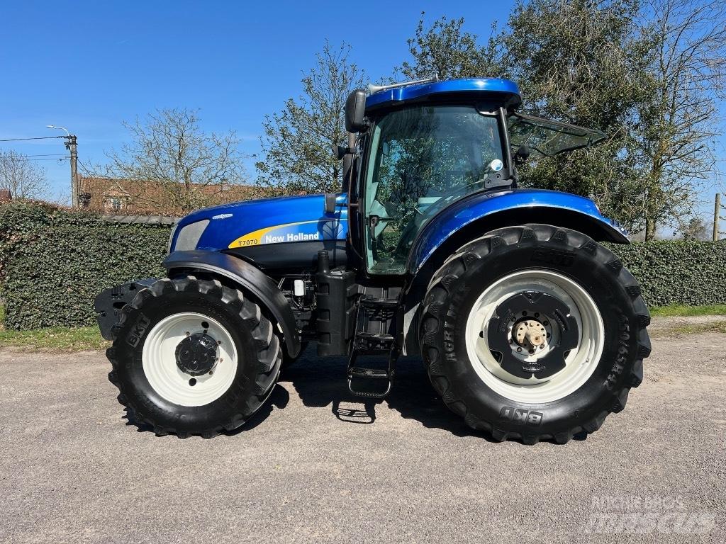 New Holland T 7070 Traktorer