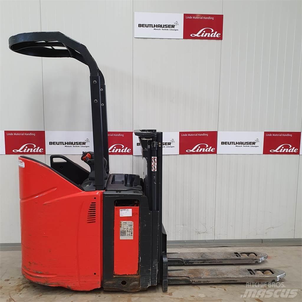 Linde D12SP Staplare-led