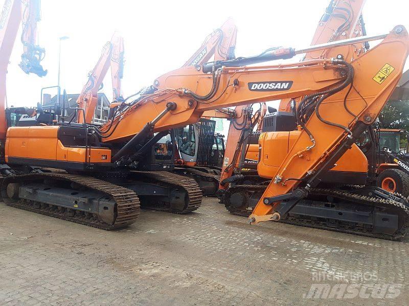 Doosan DX 255 LC-5 Bandgrävare