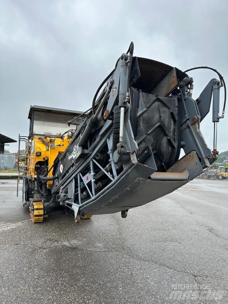Wirtgen W 1900 Asfaltskallfräsmaskiner
