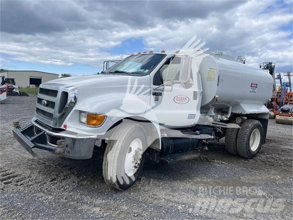 Ford F750 XL Vattentankbilar