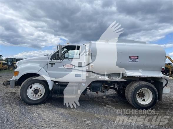 Ford F750 XL Vattentankbilar