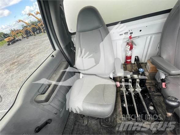 Ford F750 XL Vattentankbilar