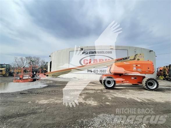 JLG 800S Teleskop bomliftar