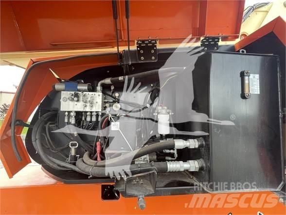 JLG 860SJ Teleskop bomliftar