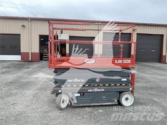 SkyJack SJ3226 Saxliftar
