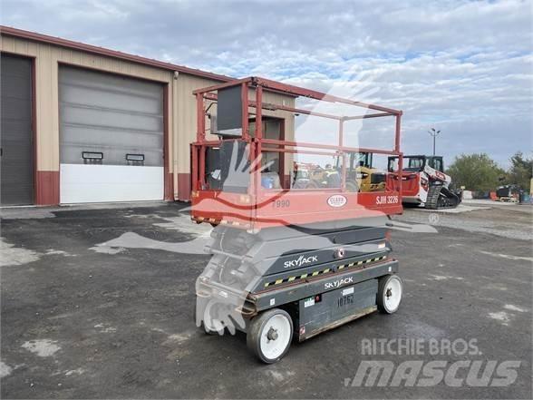SkyJack SJ3226 Saxliftar