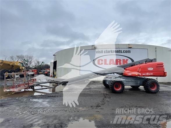 SkyJack SJ66T Teleskop bomliftar