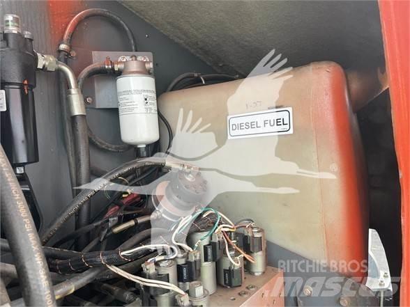 SkyJack SJ66T Teleskop bomliftar