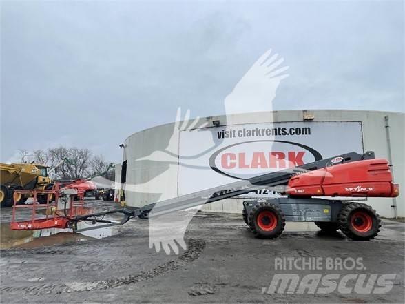 SkyJack SJ66T Teleskop bomliftar
