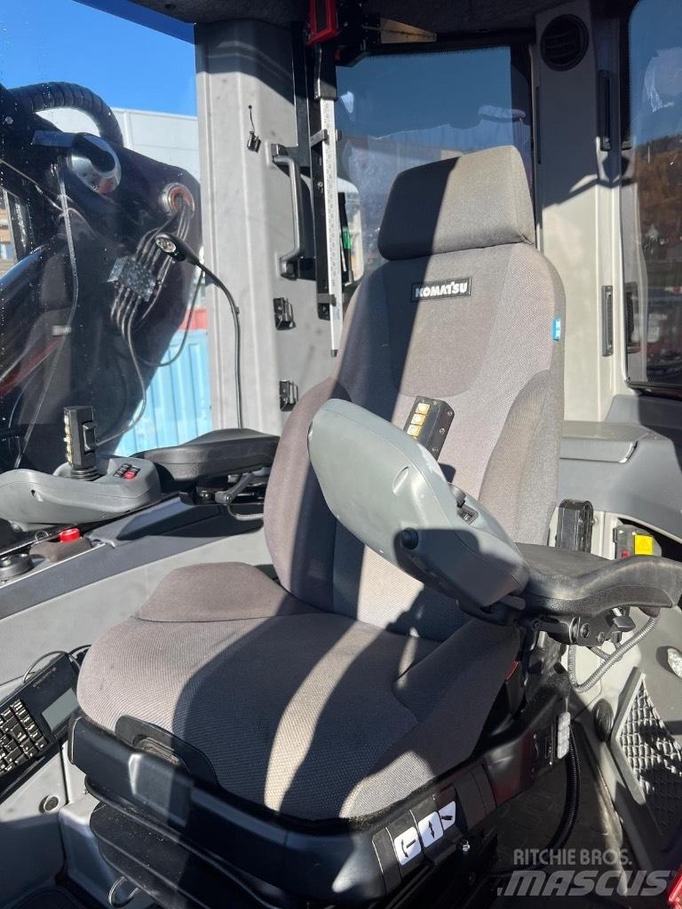 Komatsu 901XC Skördare