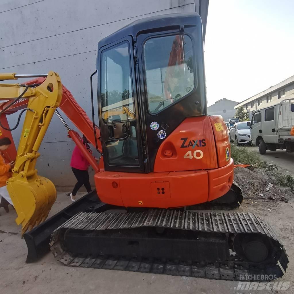 Hitachi ZX 40 U Minigrävare < 7t