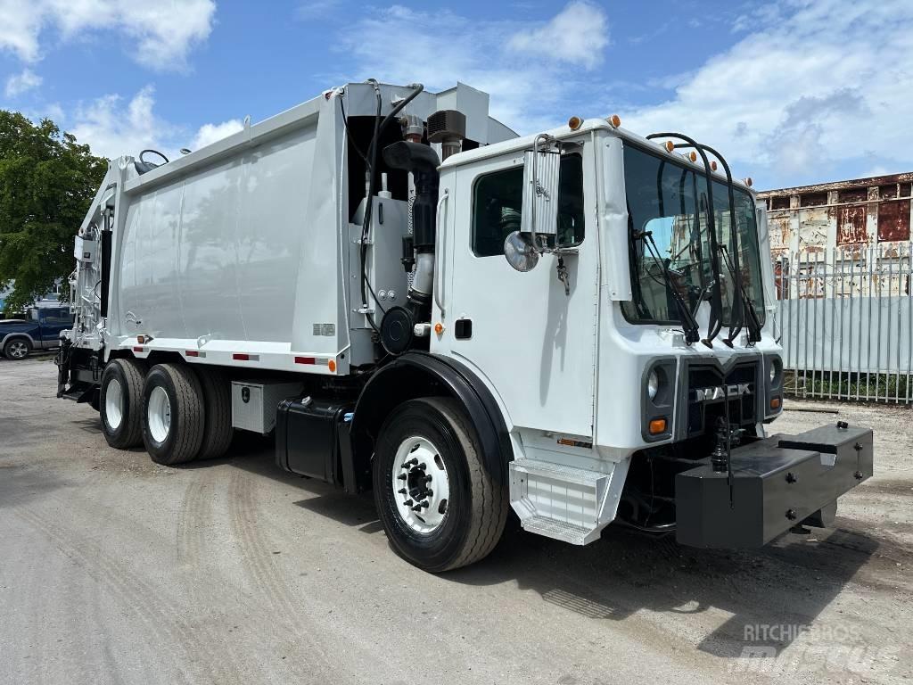 Mack MRU 613 Sopbilar