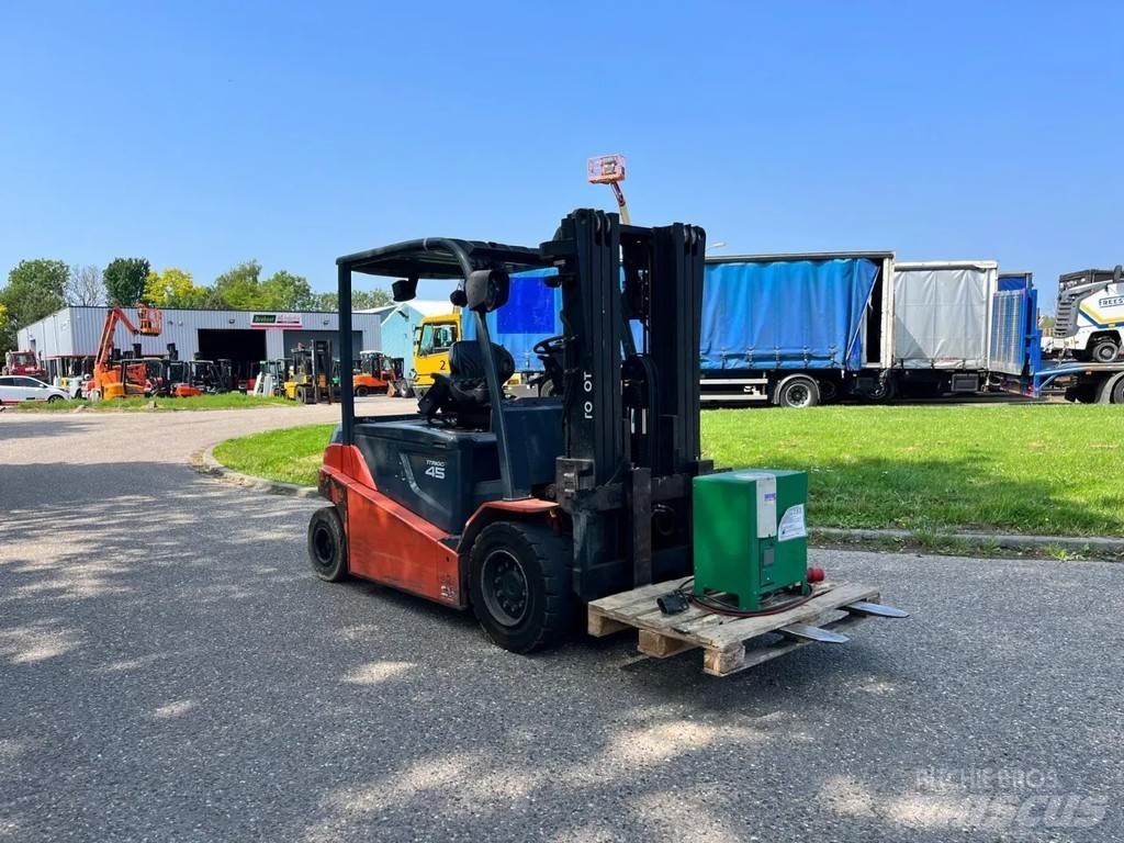 Toyota 8FBMT45 Elmotviktstruckar