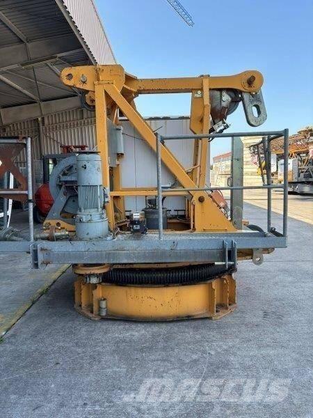 Liebherr 130 EC-B 6 Byggkranar